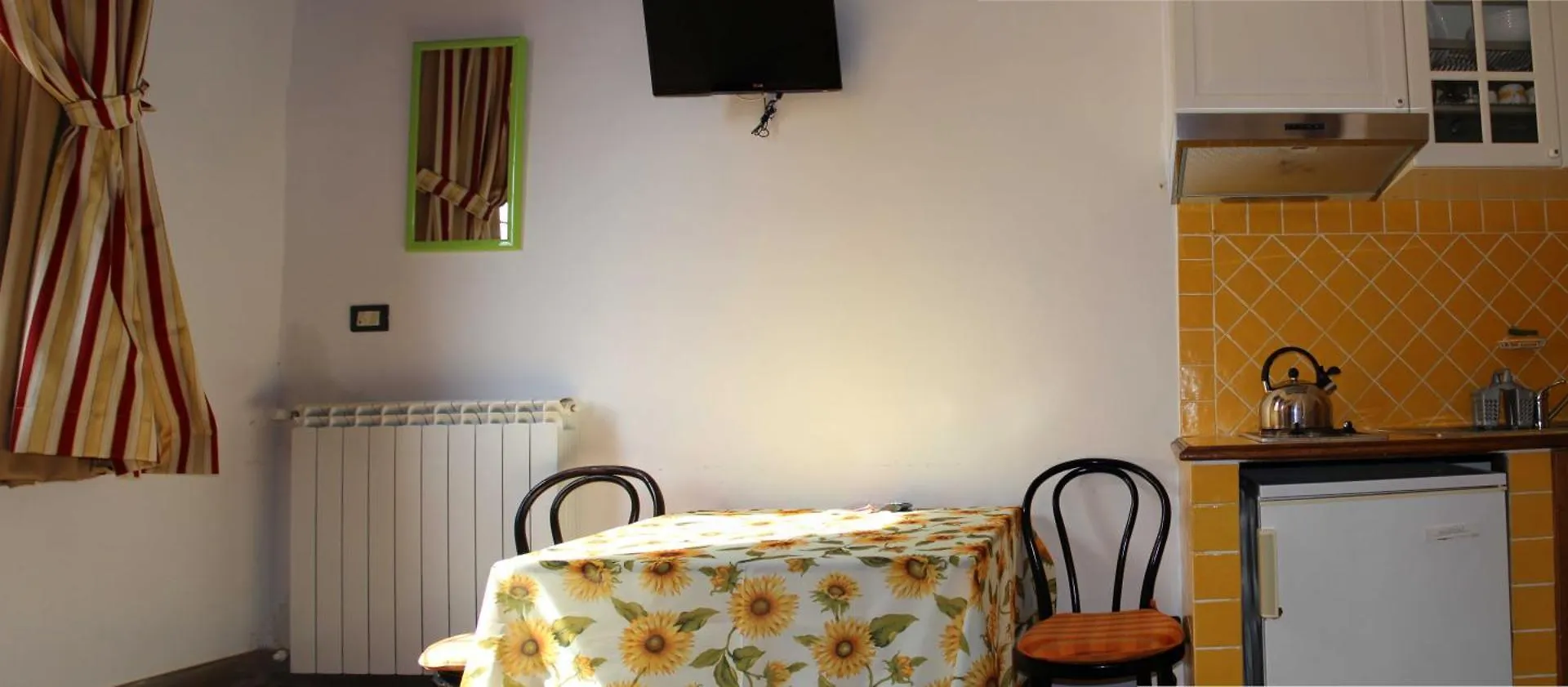 *** Konukevi Max Studios Floransa İtalya